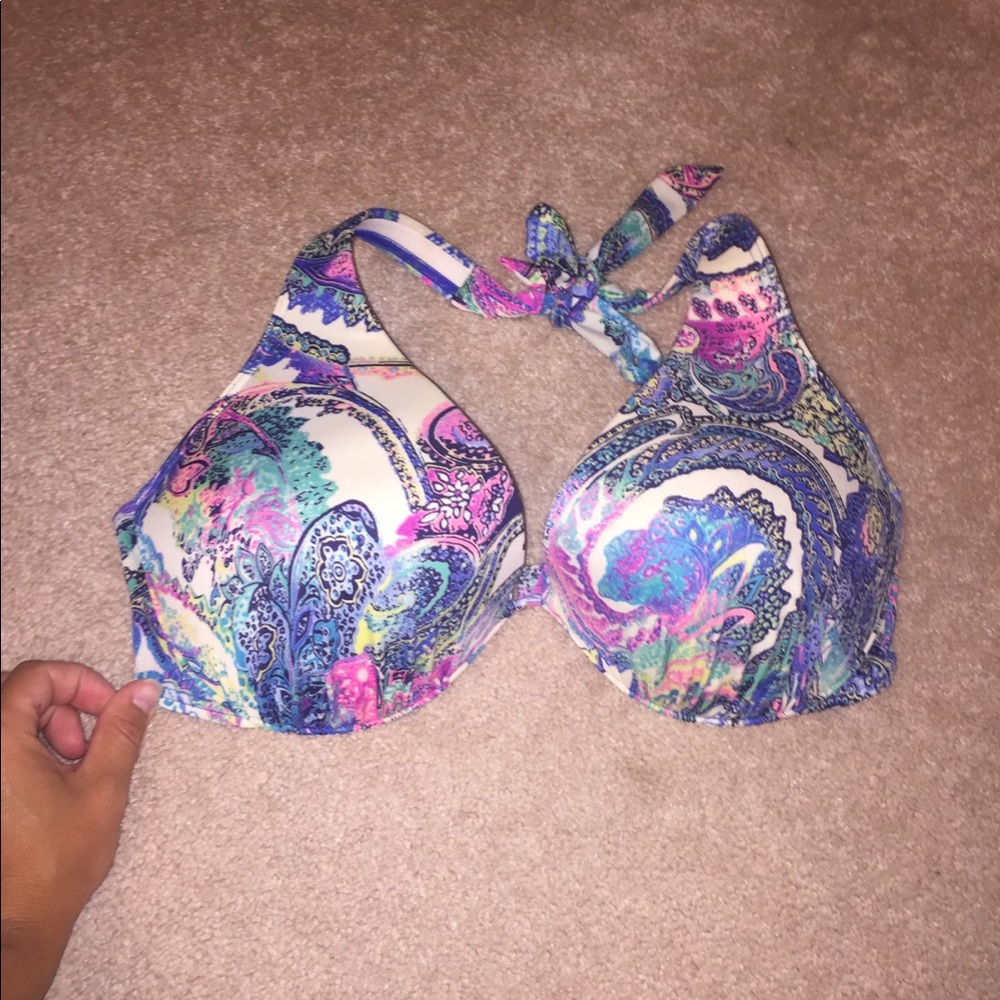 Victoria’s Secret bikini top